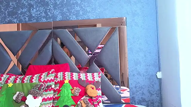 Snapshot of alicee_foox chatting on November 30, 2025, 6:19 pm alicee foox online show from November 30, 2025, 6:19 pm