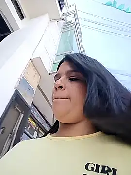 Layla-daring online show from March 20, 2026, 7:26 pm