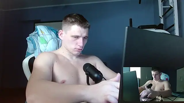 Snapshot of Poliglotjoe1 chatting on February 24, 2026, 2:12 am Poliglotjoe1 online show from February 24, 2026, 2:12 am