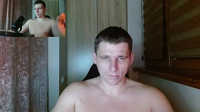 Snapshot of Poliglotjoe1 chatting on March 4, 2026, 2:41 am Poliglotjoe1 online show from March 4, 2026, 2:41 am