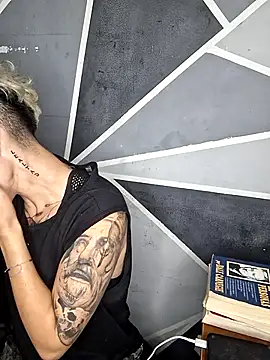 Snapshot of megan_NL chatting on February 11, 2026, 2:11 am megan NL online show from February 11, 2026, 2:11 am