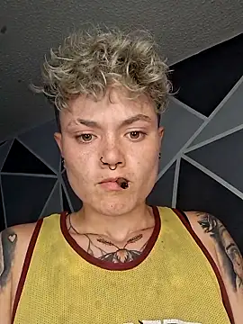 Snapshot of megan_NL chatting on February 5, 2026, 11:22 pm megan NL online show from February 5, 2026, 11:22 pm