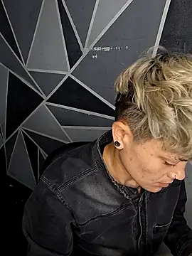 Snapshot of megan_NL chatting on February 9, 2026, 9:02 pm megan NL online show from February 9, 2026, 9:02 pm