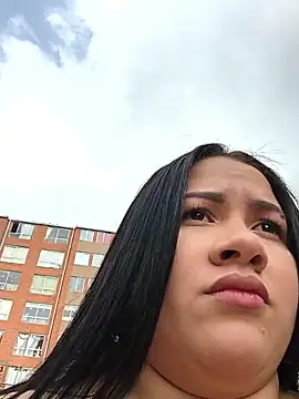 Kendra-daring online show from December 17, 2025, 6:46 pm