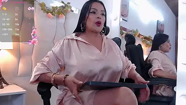 Snapshot of Victoria_Gautherr chatting on January 13, 2026, 7:29 pm Victoria Gautherr online show from January 13, 2026, 7:29 pm