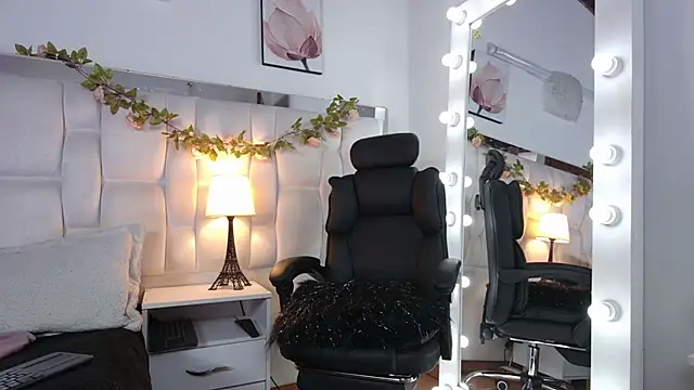 Snapshot of Victoria_Gautherr chatting on December 5, 2025, 7:34 pm Victoria Gautherr online show from December 5, 2025, 7:34 pm