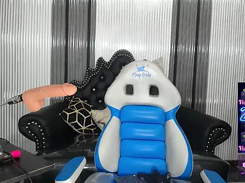 babyschoolgiirl online show from February 7, 2026, 12:29 am