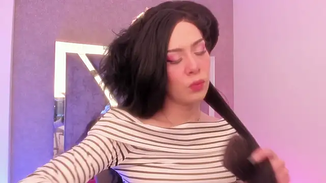 Snapshot of frany_wolf_ chatting on November 25, 2025, 1:28 am frany wolf online show from November 25, 2025, 1:28 am