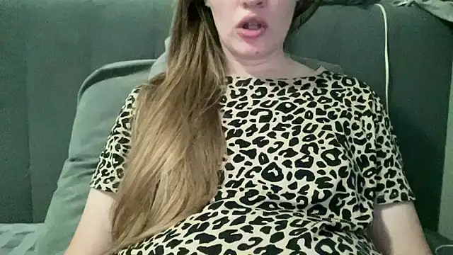 Snapshot of alisa_kitcat chatting on January 12, 2026, 4:41 am alisa kitcat online show from January 12, 2026, 4:41 am