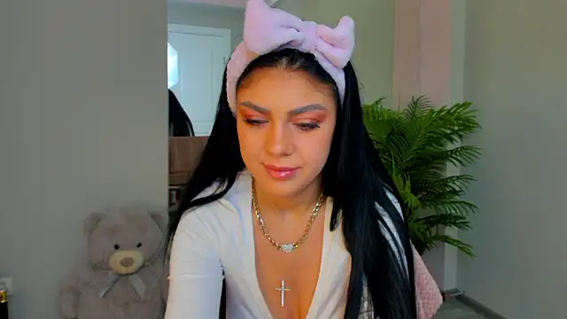 SerennaNoir online show from February 3, 2026, 8:14 pm