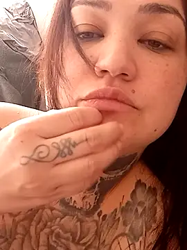 Snapshot of nikideath chatting on May 10, 2026, 5:59 pm nikideath online show from May 10, 2026, 5:59 pm