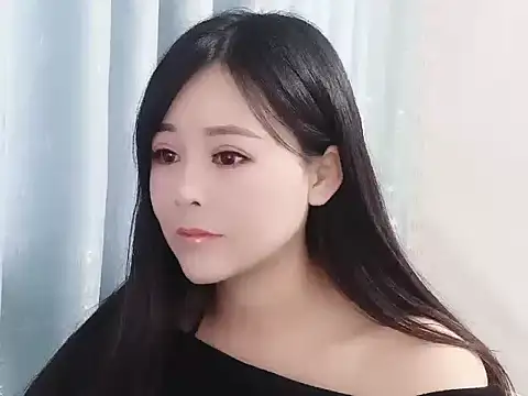 Snapshot of camilla-- chatting on December 21, 2025, 6:59 am camilla-- online show from December 21, 2025, 6:59 am