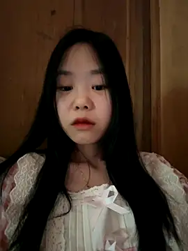 Kiee-lee online show from November 24, 2025, 6:57 am