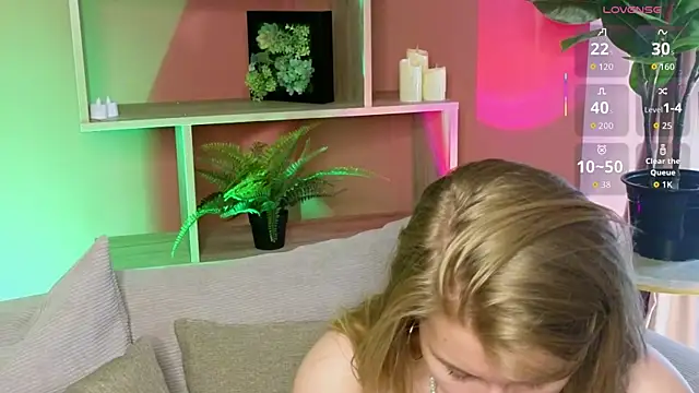 ImiMonroe online show from May 25, 2026, 4:34 am