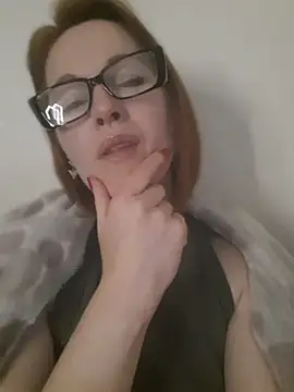 LanaOlbenst online show from May 28, 2026, 7:09 pm