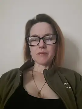 LanaOlbenst online show from May 3, 2026, 7:50 pm