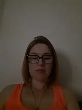 LanaOlbenst online show from June 24, 2026, 7:33 pm