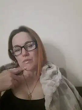 LanaOlbenst online show from May 7, 2026, 6:55 pm