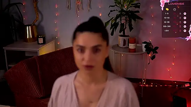 PureEllieX online show from March 13, 2026, 4:28 am