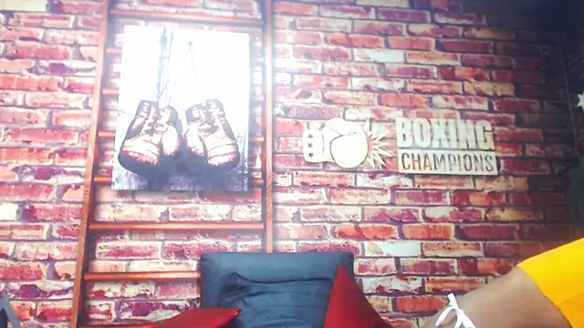 Snapshot of BlackAndAxel chatting on December 16, 2025, 10:25 pm BlackAndAxel online show from December 16, 2025, 10:25 pm