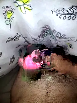 Snapshot of Jo831333 chatting on November 20, 2025, 3:34 pm Jo831333 online show from November 20, 2025, 3:34 pm