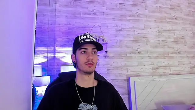 Emir Ozan  online show from January 19, 2026, 11:25 am