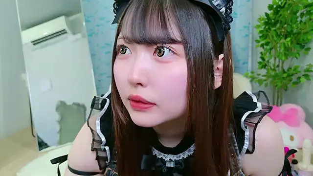  Sakura F online show from May 29, 2026, 2:12 pm
