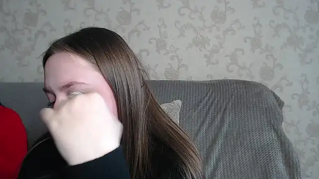 GirlPlayer online show from April 17, 2026, 9:45 am