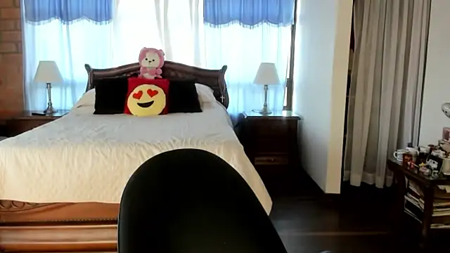 Charlotte-Willson online show from February 9, 2026, 9:46 pm