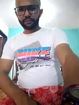 jhosemanuel online show from December 17, 2025, 8:58 pm