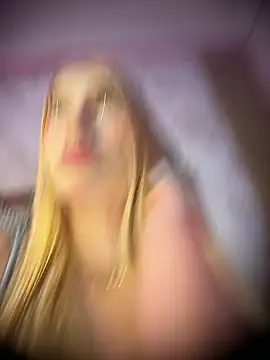 Snapshot of valeryfox__ chatting on February 28, 2026, 1:11 pm valeryfox online show from February 28, 2026, 1:11 pm