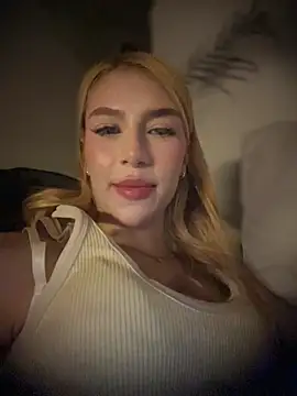 valeryfox   online show from March 7, 2026, 7:48 am