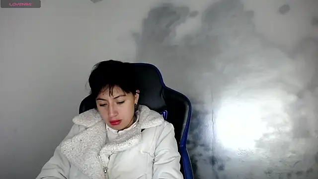 Snapshot of luisa_homes chatting on February 18, 2026, 12:56 pm luisa homes online show from February 18, 2026, 12:56 pm