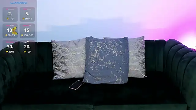 Snapshot of Ariel_Laurentt chatting on January 9, 2026, 1:56 am Ariel Laurentt online show from January 9, 2026, 1:56 am