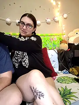 LaylaLucis online show from March 28, 2026, 3:51 am