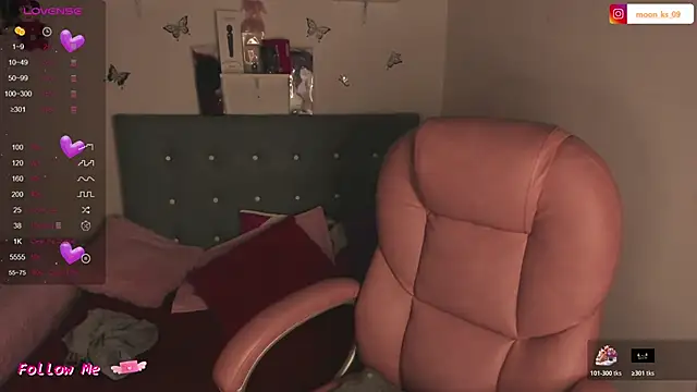 Snapshot of tammy_moon09_ chatting on February 10, 2026, 8:24 am tammy moon09 online show from February 10, 2026, 8:24 am