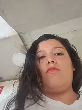 yayiz09 online show from June 12, 2026, 7:44 pm