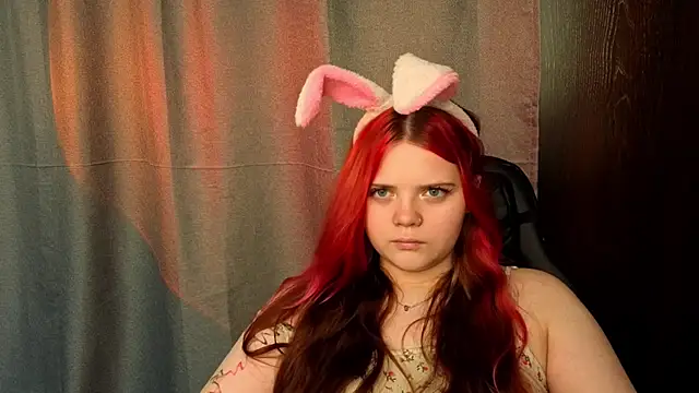 Snapshot of KellyFiery chatting on June 17, 2026, 8:25 am KellyFiery online show from June 17, 2026, 8:25 am