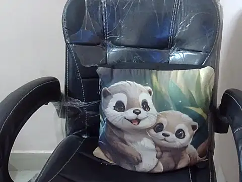 radhika nar online show from January 9, 2026, 4:41 am