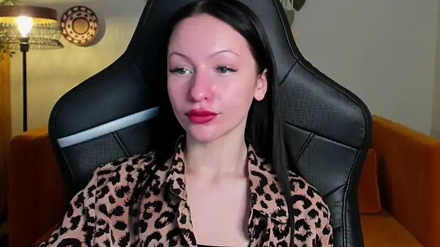 Snapshot of NaomiBlakes chatting on December 5, 2025, 5:28 am NaomiBlakes online show from December 5, 2025, 5:28 am