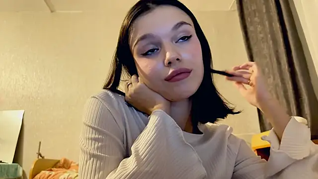 StacieGregoreski online show from November 30, 2025, 2:29 pm