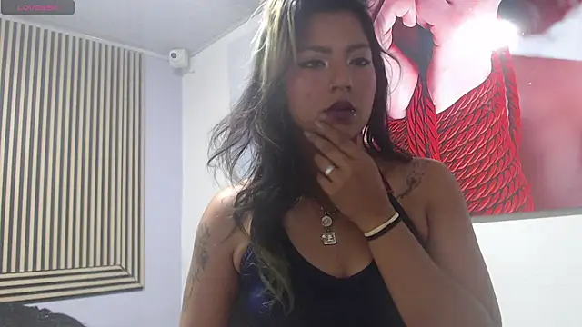 SamathaMay online show from November 26, 2025, 12:27 pm