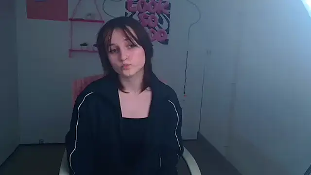 Alice Wonderme online show from March 6, 2026, 10:38 pm