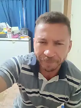 RobertoLuiz84 online show from July 19, 2026, 4:48 pm