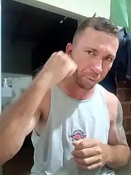 Snapshot of RobertoLuiz84 chatting on February 6, 2026, 1:45 am RobertoLuiz84 online show from February 6, 2026, 1:45 am