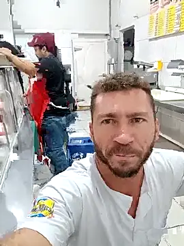 RobertoLuiz84 online show from April 29, 2026, 5:30 pm