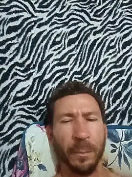 RobertoLuiz84 online show from December 14, 2025, 5:07 pm