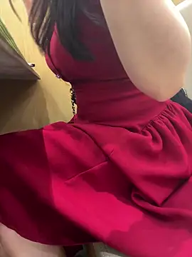 Queen-of-Love online show from December 17, 2025, 12:10 pm