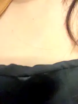 Queen-of-Love online show from December 22, 2025, 3:01 pm