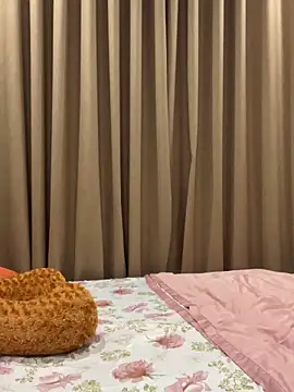 Queen-of-Love online show from March 14, 2026, 10:38 pm